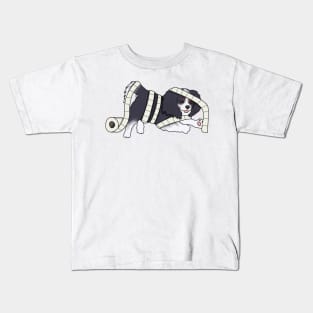 Toilet paper Dog Mummy (cavalier king charles spaniel) Kids T-Shirt